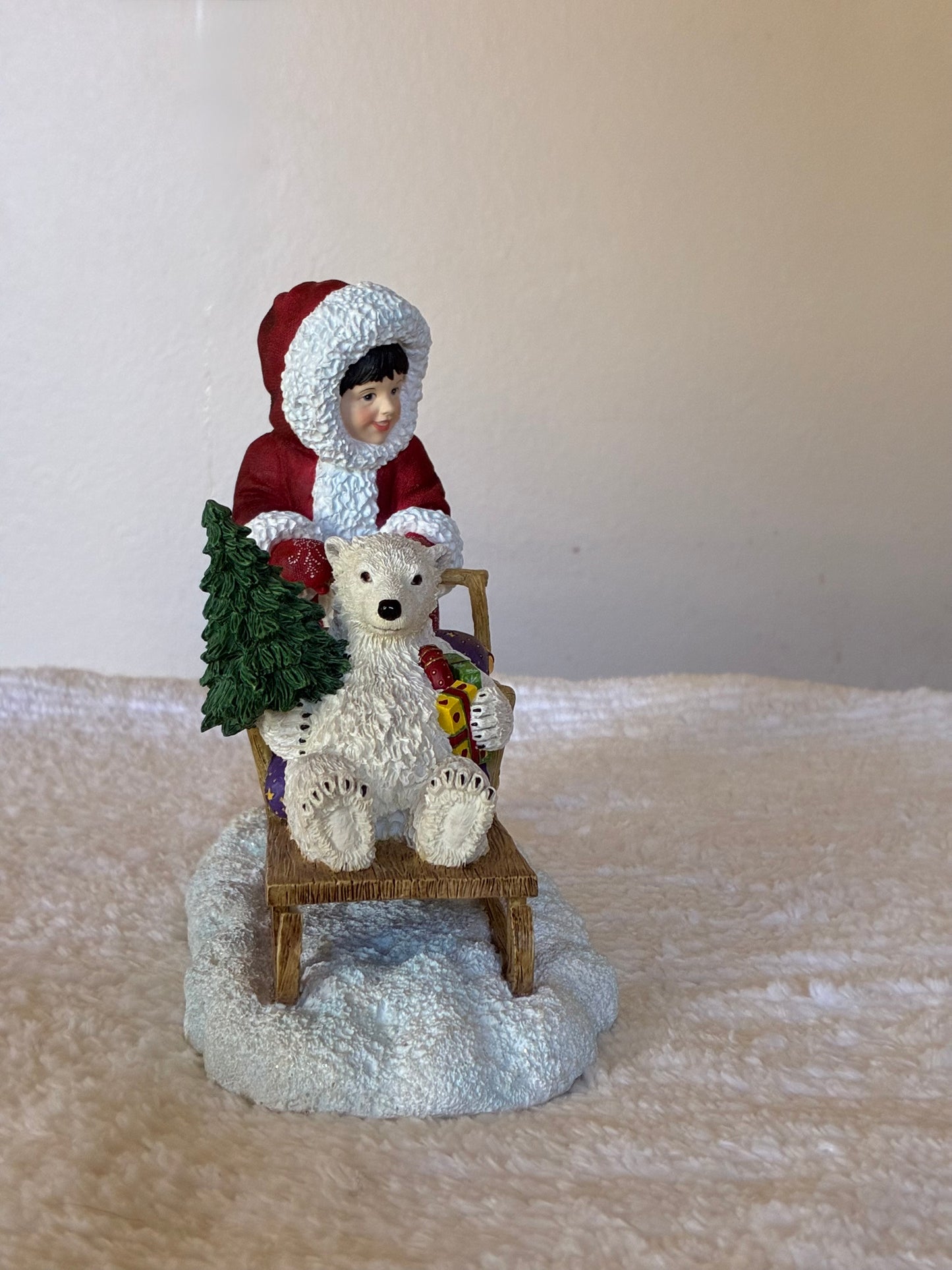 Ulviden Pipka Rare Kinder Christmas Limited Edition Retired