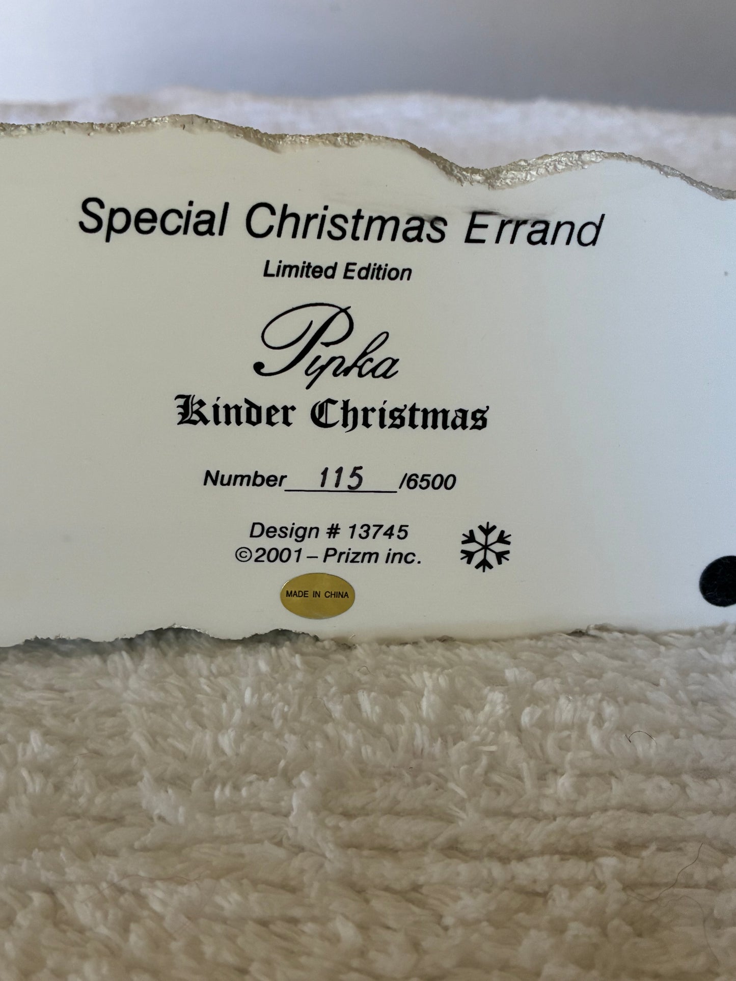 Ulviden Pipka Rare Kinder Christmas Limited Edition Retired