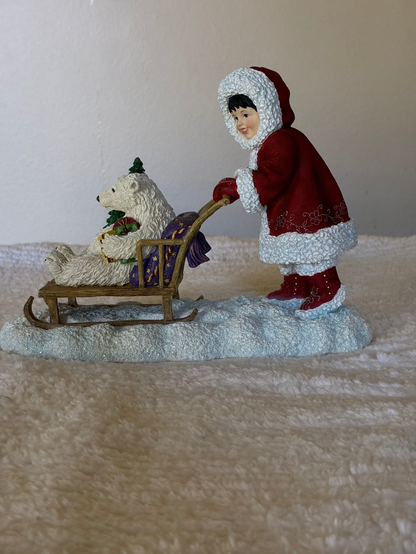 Ulviden Pipka Rare Kinder Christmas Limited Edition Retired