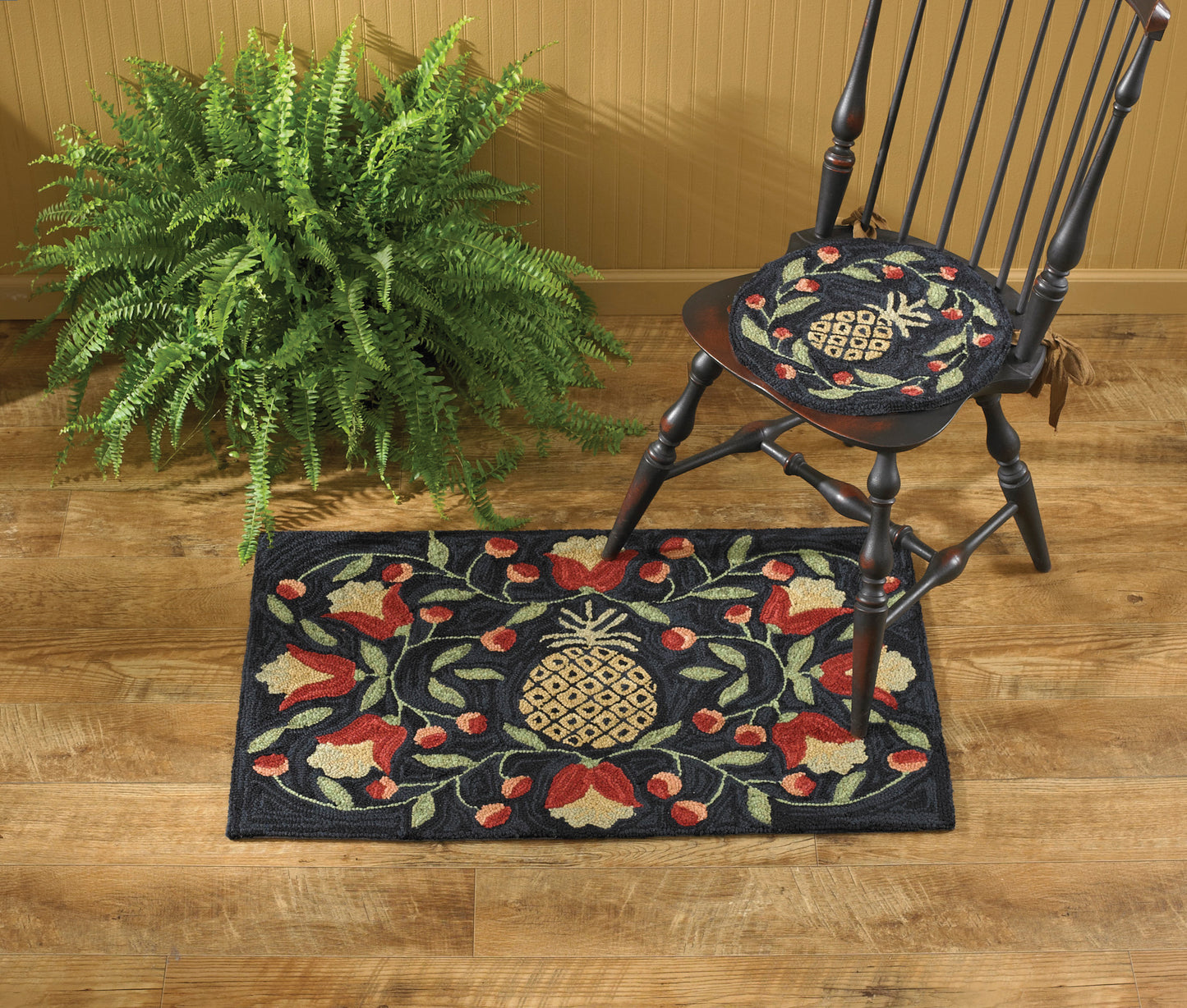 Park Designs House & Pineapple Hooked Rug