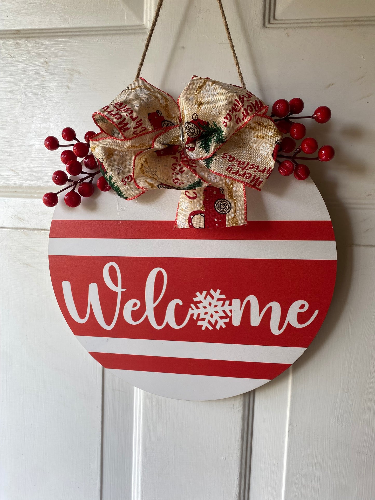 Christmas Welcome Door Sign Decorated 10"